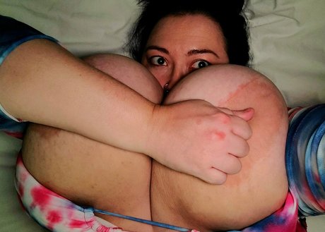 bustybigbooty perfect actress images