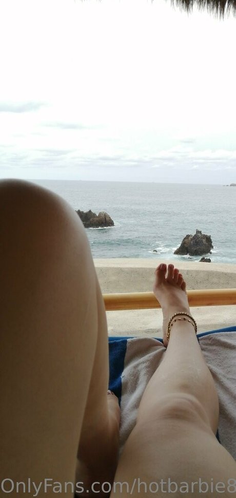 hotbarbie83 sex actress photo