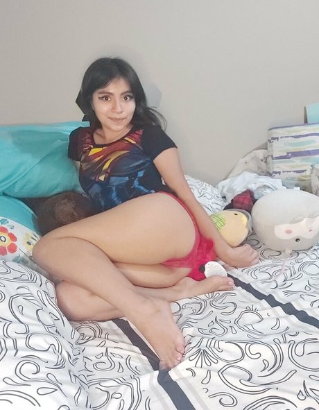 emilipetitefree adult model photos