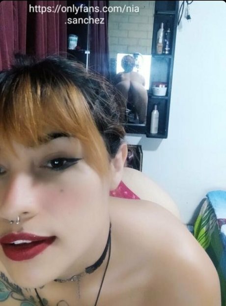 emilipetitefree pornstar beautiful pic