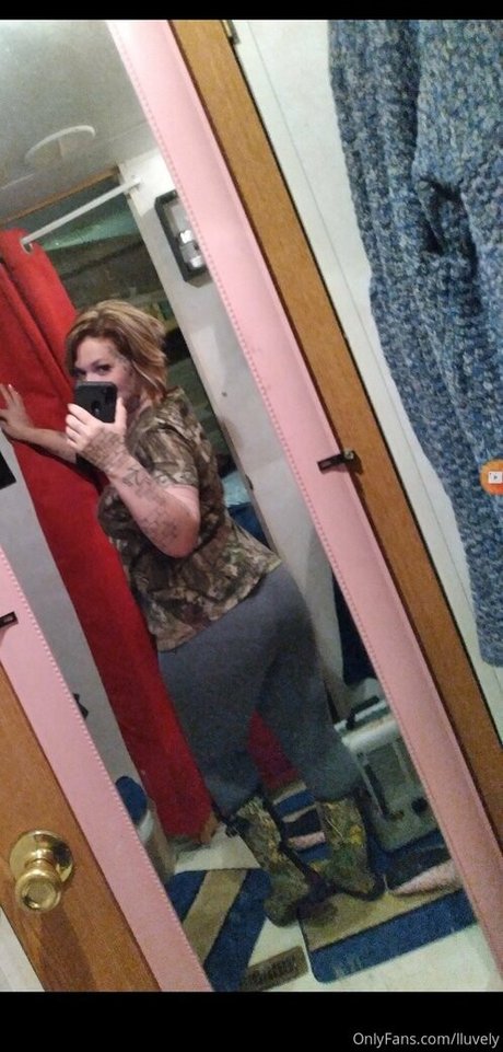 lluvely sexy pornstar archive