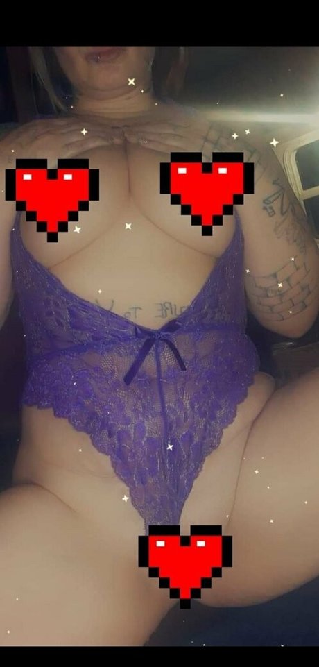 lluvely model high quality pic