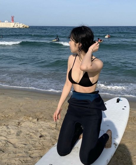 wakemeupnextweek high quality model picture