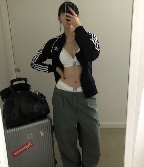 wakemeupnextweek nudes model picture