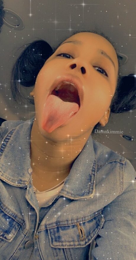 damnkimmie sexy model photo