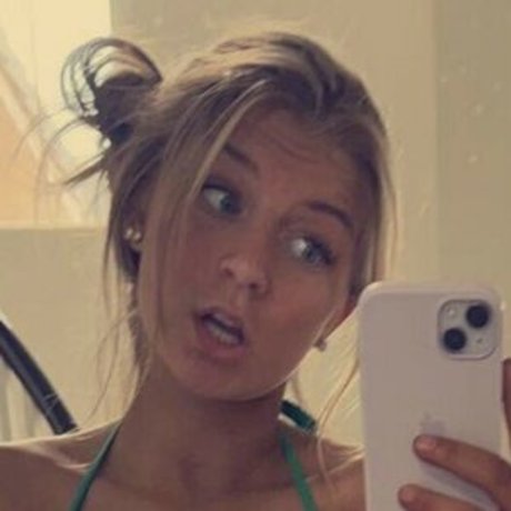 Sarah Lindstrom exclusive pornstar pics