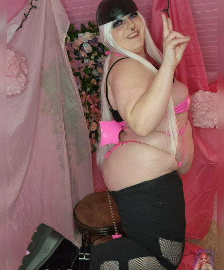 curvymonstergirlfree hot actress pic