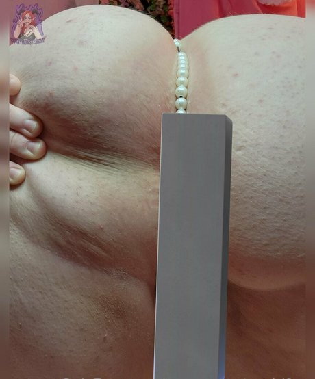 curvymonstergirlfree model beautiful picture