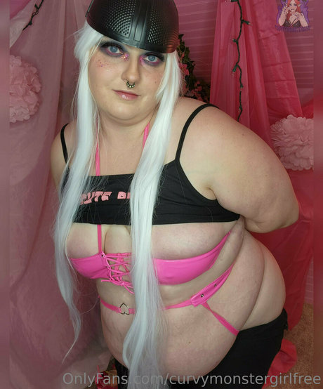 curvymonstergirlfree naked actress pictures