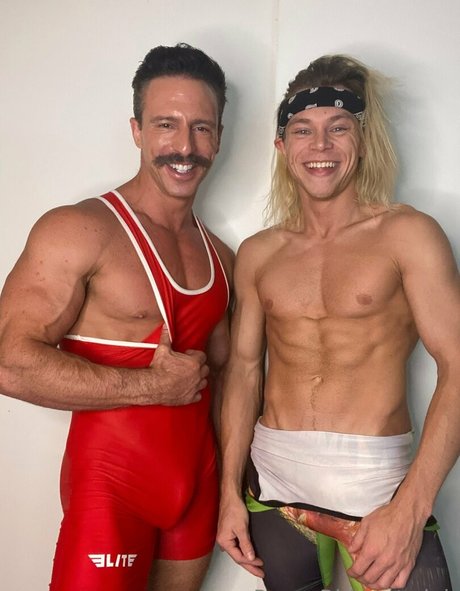 reeserideout nude actress image