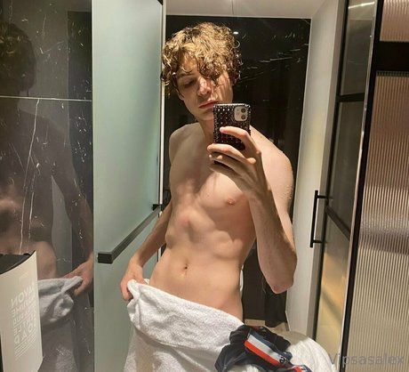 vipsasalex naked actress photos