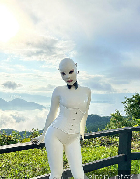 siron latex hd model images