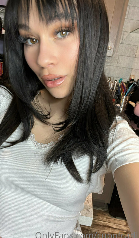 deliluv erotic actress photo