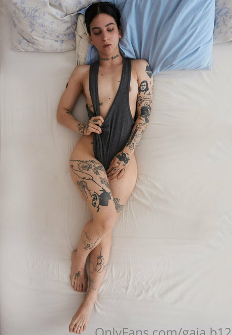 gaia b12 perfect pornstar photo