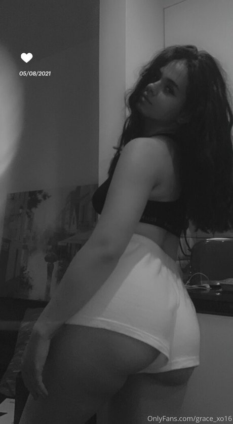 grace xo16 hot pornstar img