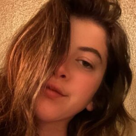 Savannah Straff model hd img