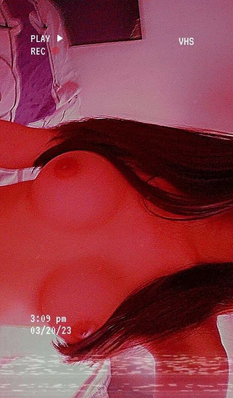 Teliciousss xxx pornstar image