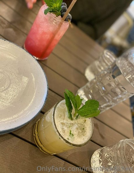 irisinthekitchen nude actress pic