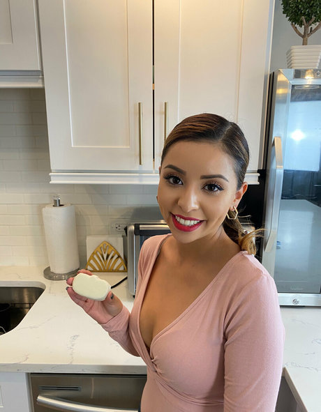 irisinthekitchen model art archive