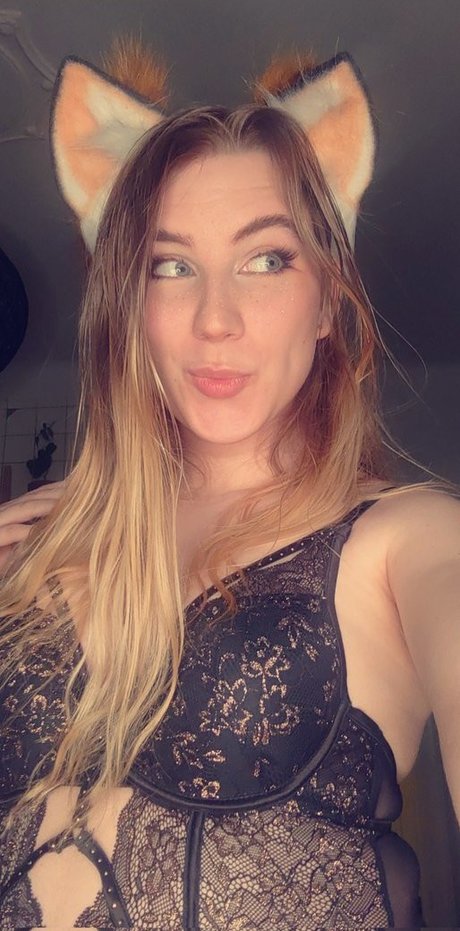 Qtee Foxx high quality actress picture