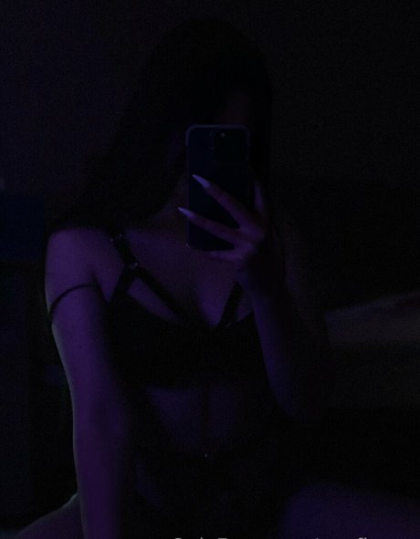 Apofigeaa star photo