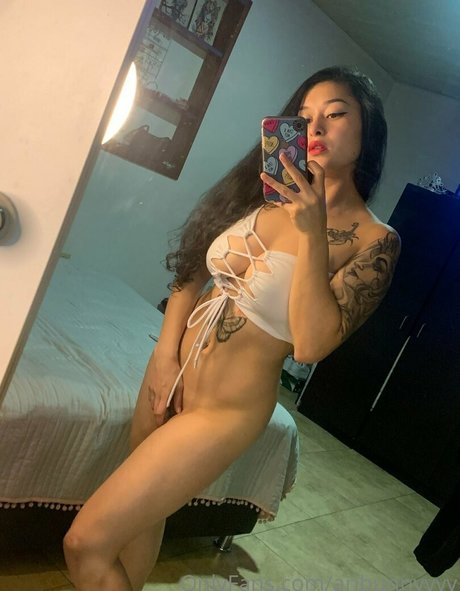 aribunnyyyy porn star img