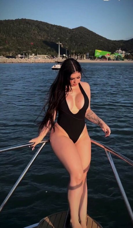 Larissa Peyerle sex actress picture