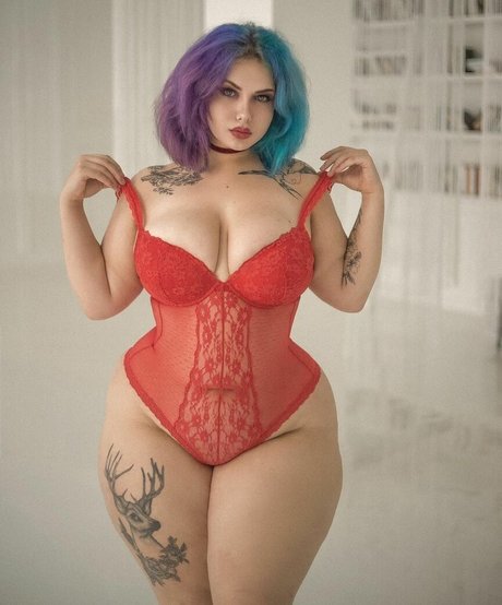 Bulgakova xoxo naked star pic