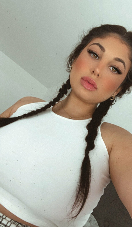 queenmimifree xxx model gallery