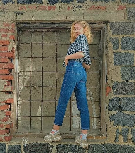 anna ellie pornstar pretty pic