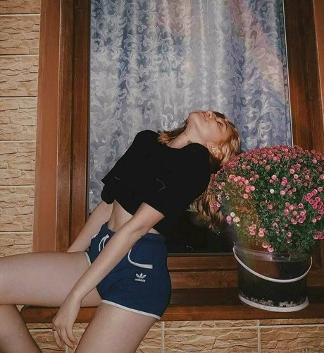 anna ellie model art img