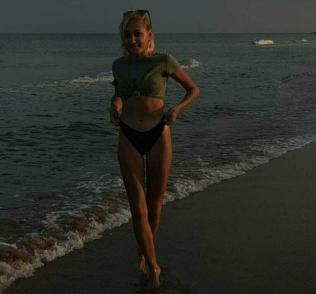 anna ellie pornstar nudes picture