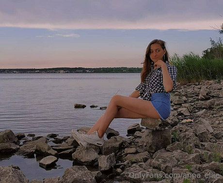 anna ellie high quality pornstar gallery