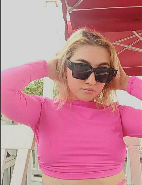 anna ellie star hot image