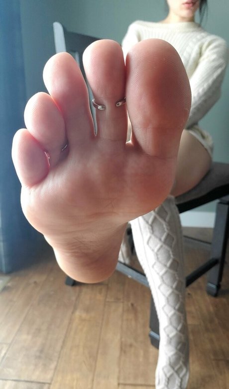 kt solez model picture