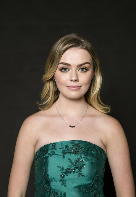 Megan Walsh top star photos