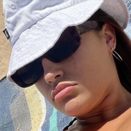 Sumabellhouse best model picture