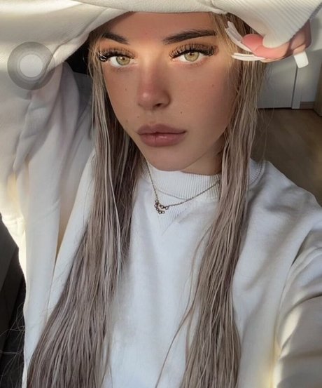 ellenofficial top pornstar pics