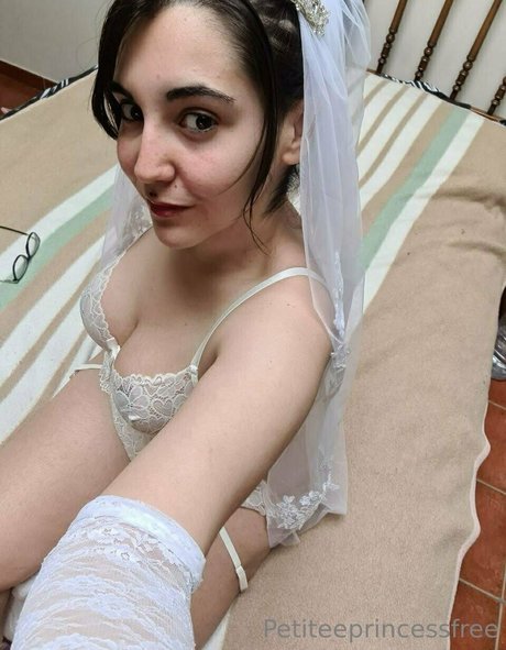 petiteeprincessfree model nudes galleries