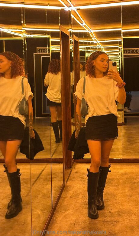 Takarathekoala sex actress images