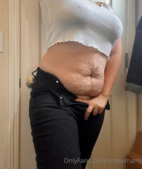 smeximami nice model photo