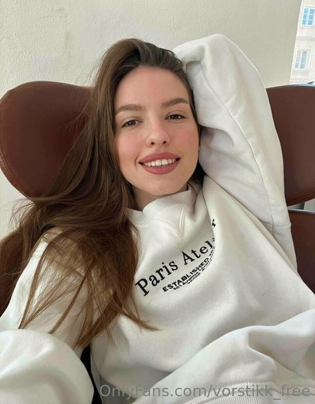 mallennnna hot actress pics