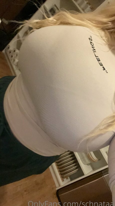 Schnataa sexy star photo