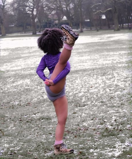 Feelinfree pretty actress image