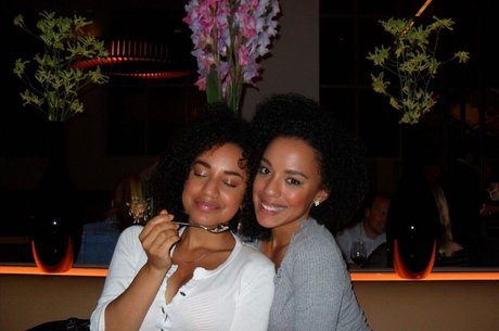 Feelinfree exclusive model images