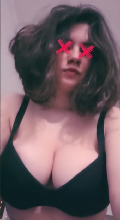 Abeia Mel sex model photos