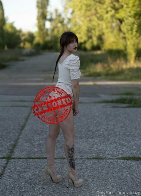 Ivonazg star top galleries