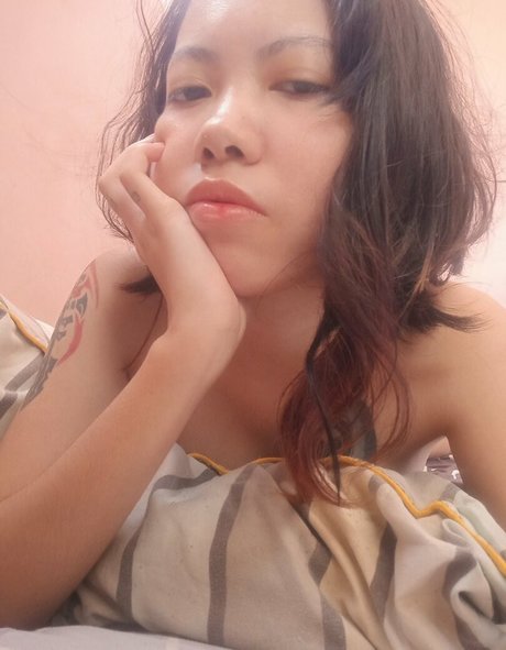 Takayeaki sexy actress img