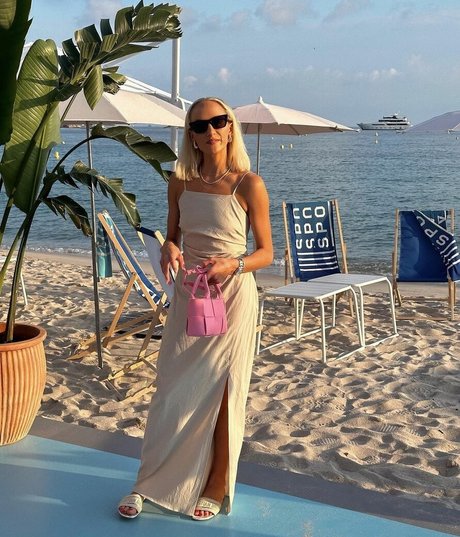 Nastia Liukin sexy pornstar img