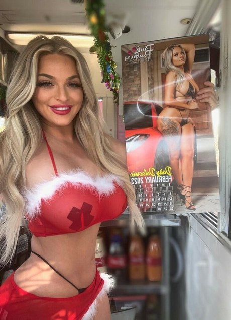 Daisy Delacroix nice pornstar images